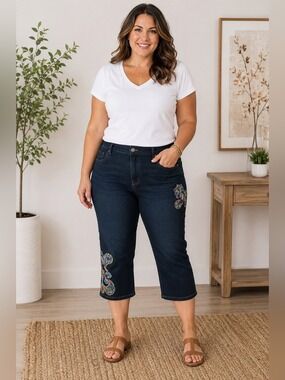 Denim 24/7 Woman Within Jeans Women’s 22W Dark Wash Embroidered Sequin Capris